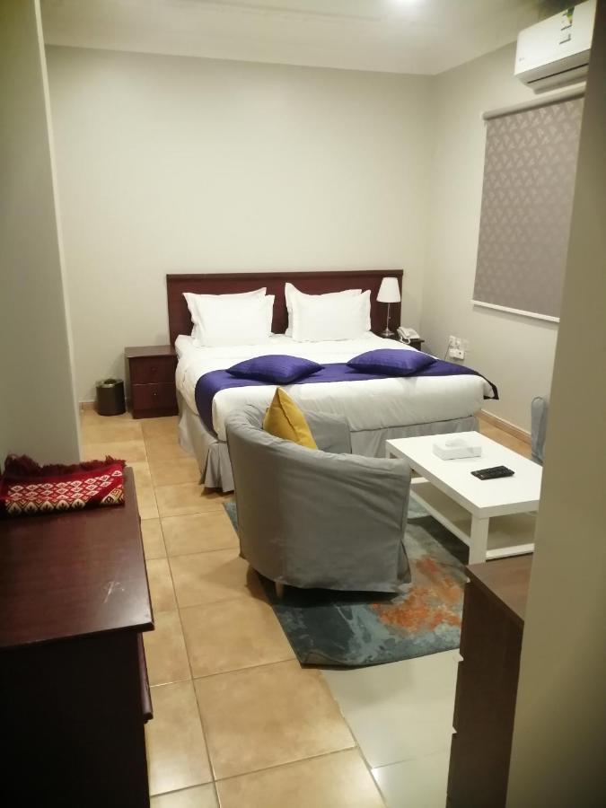 Nozol Al Toot Furnished Units Aparthotel ริยาดห์ ภายนอก รูปภาพ