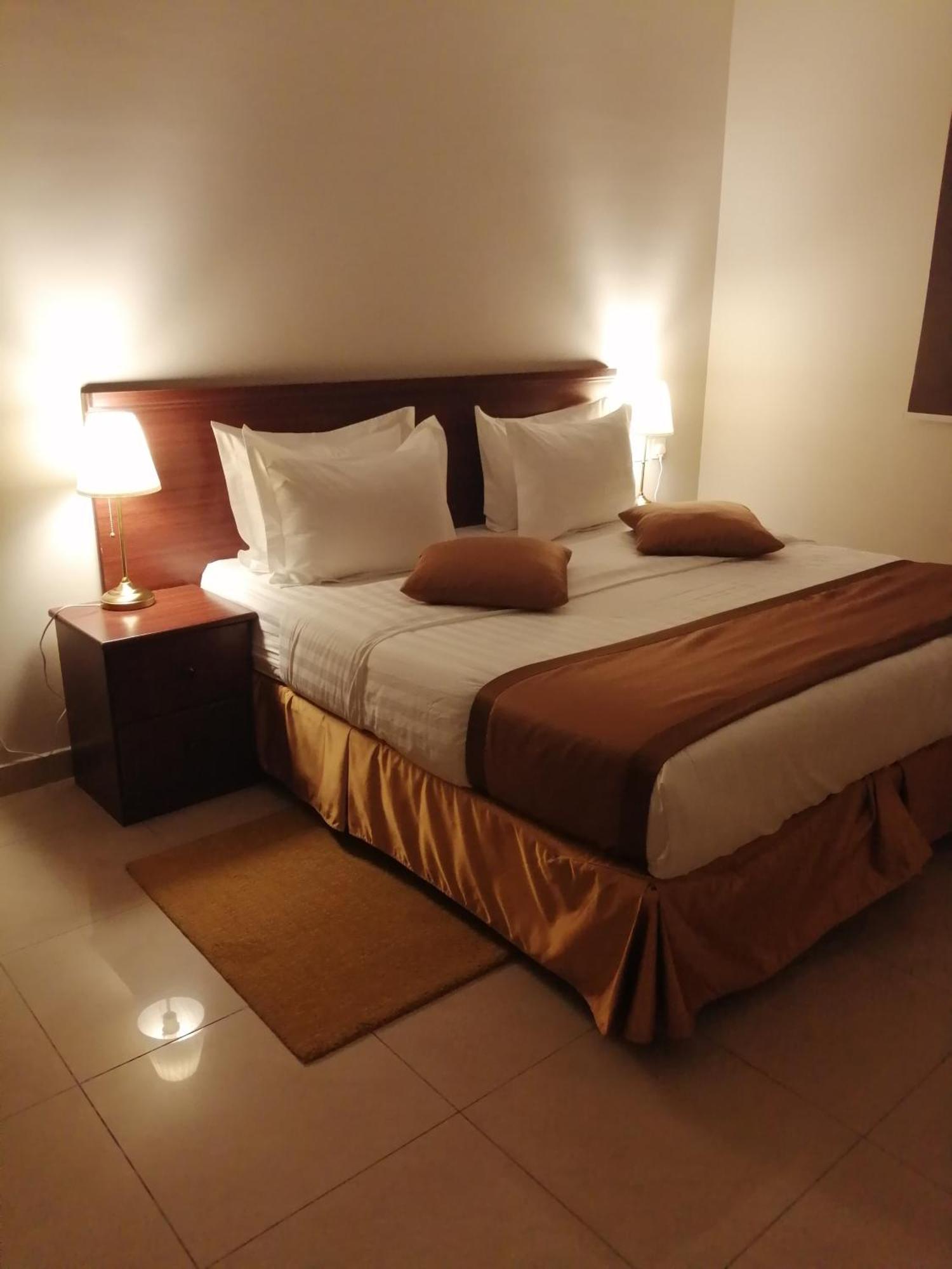 Nozol Al Toot Furnished Units Aparthotel ริยาดห์ ห้อง รูปภาพ