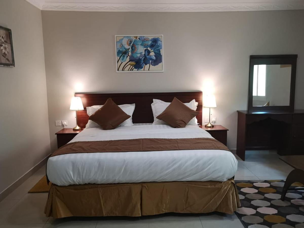 Nozol Al Toot Furnished Units Aparthotel ริยาดห์ ภายนอก รูปภาพ